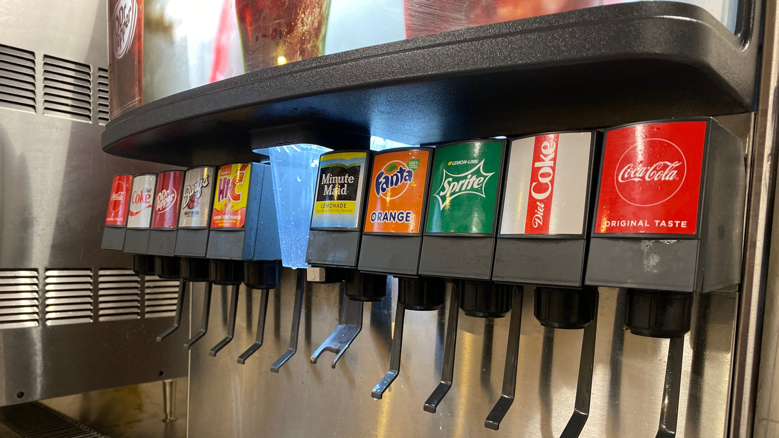 今年の夏、コストコのフードコートで見つけるすべてのコーラ製品
