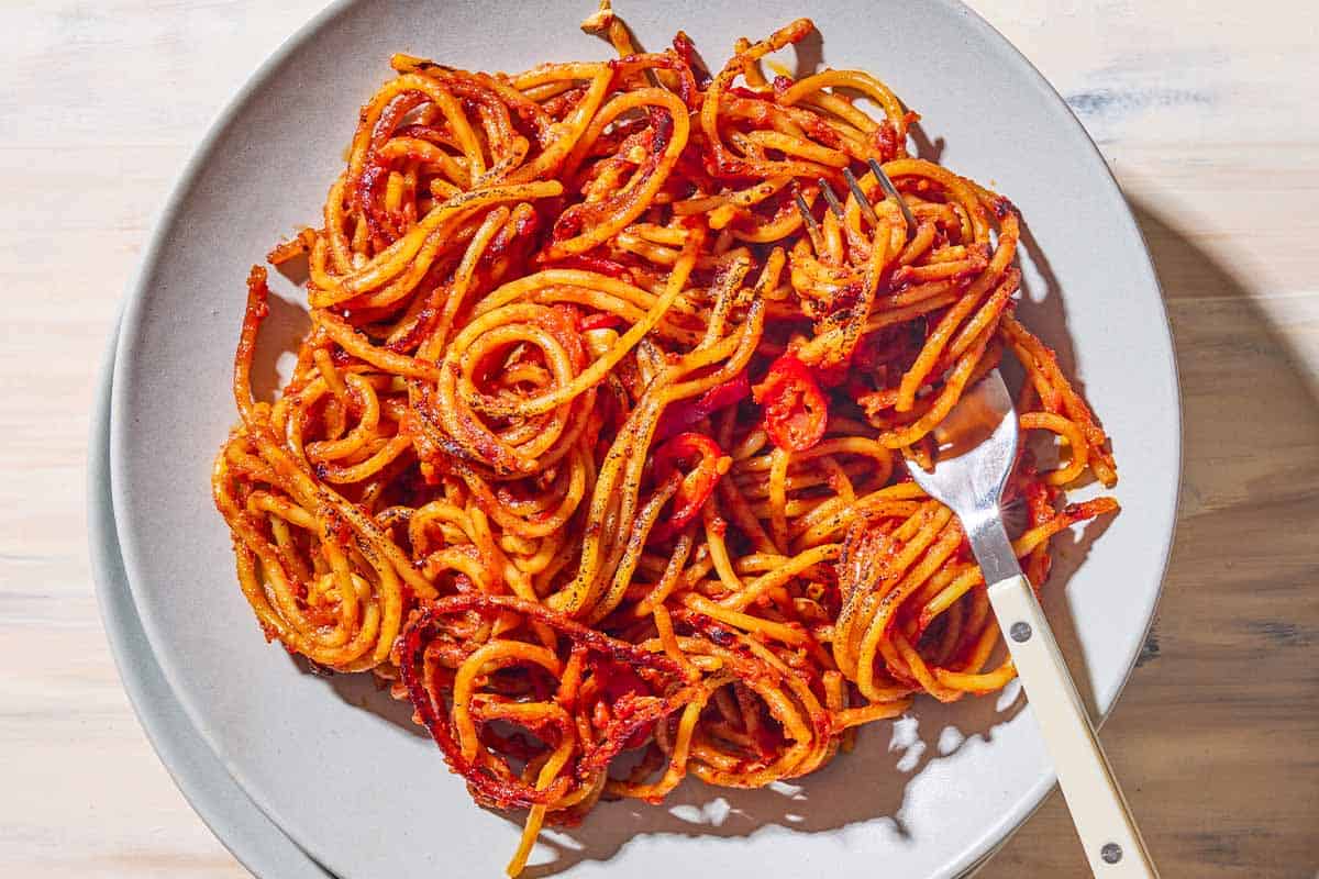 Spaghetti all'Assassina (スパイシーな焦がしパスタ)