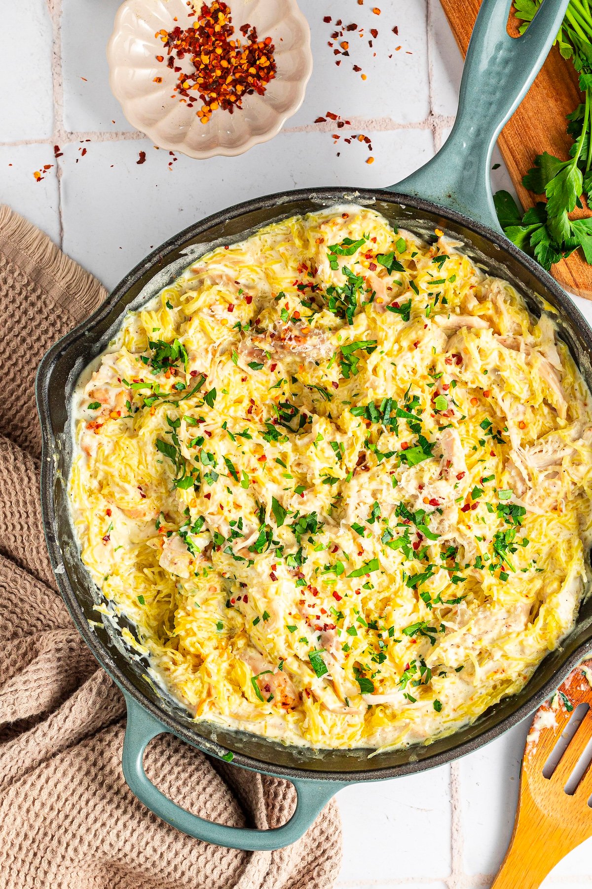 https://shinta.work/food/nara/chicken-alfredo-spaghetti-squash/